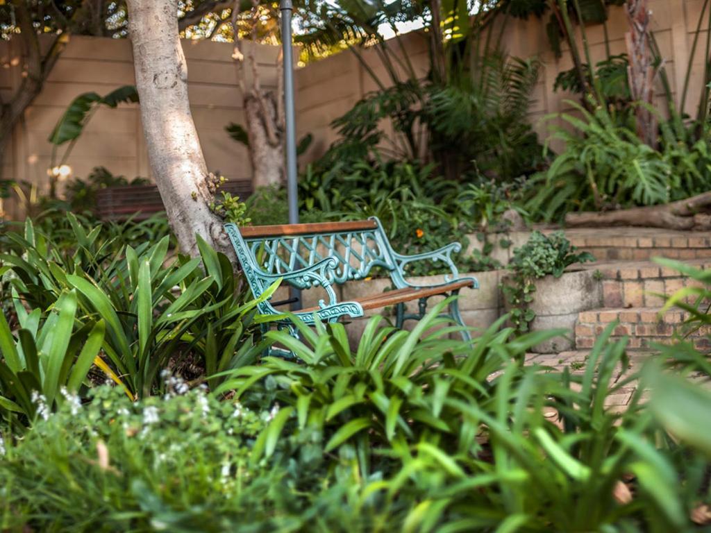 Maroela House Guest Accommodation Bellville Exterior photo