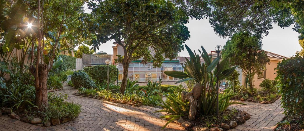 Maroela House Guest Accommodation Bellville Exterior photo